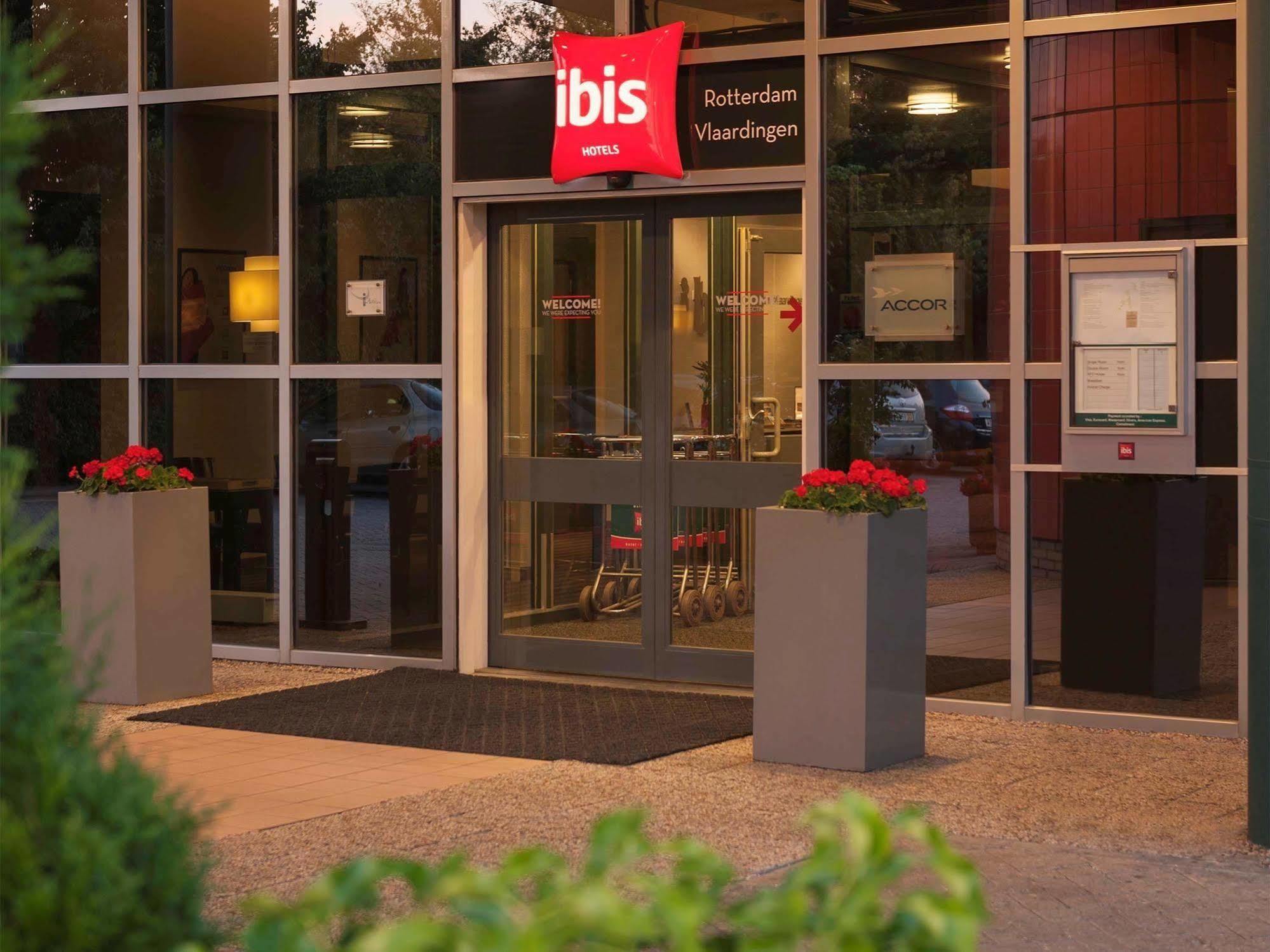 Готель Ibis Rotterdam Влардінґен Екстер'єр фото